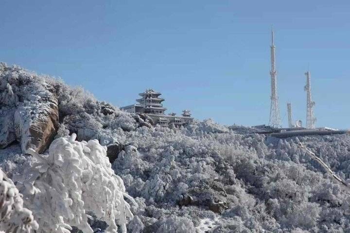 仙境|小雪之后的沂山峰顶仿佛人间仙境