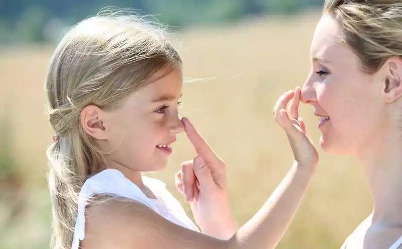 学习成绩|10岁女孩肚子疼，连做两次胃镜都正常，心理医生：培训班别上了