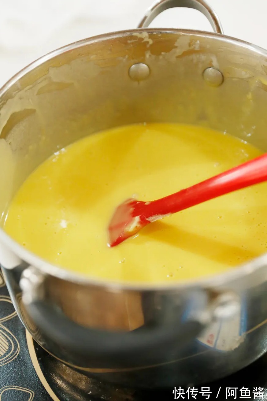 比浮云卷还要嫩的「水果蛋糕卷」，卖疯了！一次成功