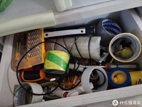小年艾吉姆篇十：碎木板、废电线、纸夹板、薄塑料，这些废物真的没有用吗？十一废物来改造！