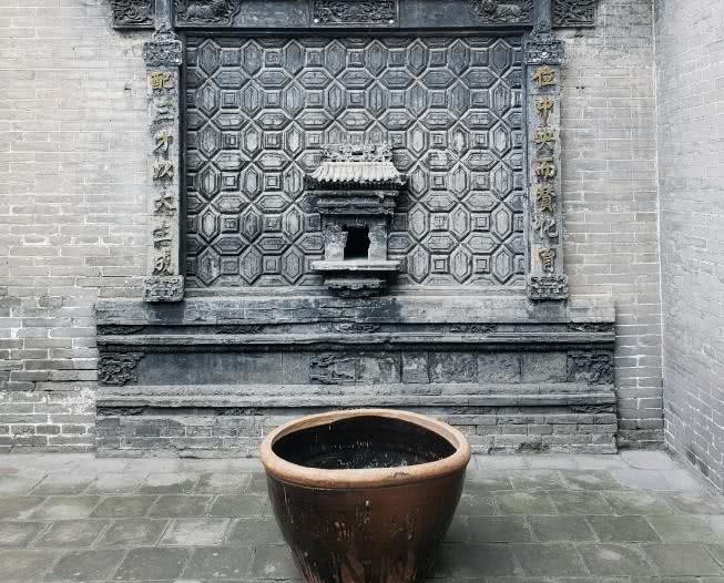 抢劫|乔家大院曾富可敌国,为何从未遭土匪抢劫?6点家规让人佩服!