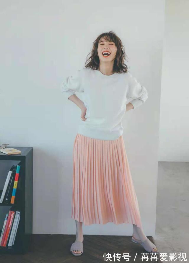 锥形裤|太好了,春夏最美的“基本款穿搭”赏析在此,日本优衣库真给力