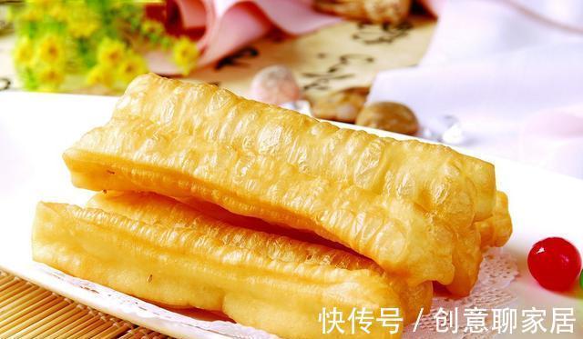 小窍门|香酥油条家常做法,掌握这几个小窍门,蓬松酥脆又健康,闻味都香
