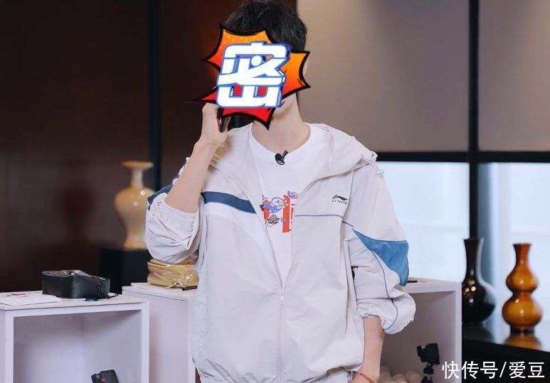神秘箱|210821 肖战李宁全新视频公开 和丁宁一同开启花式乒乓挑战