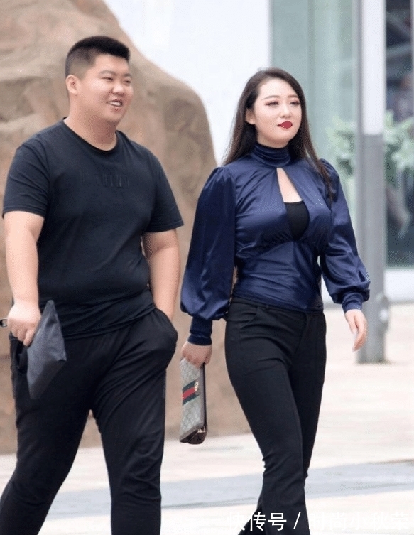 女生们|微胖贵妇穿搭“不简单”,上衣都快撑裂了,走路还这么有自信!