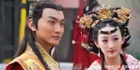 龙胎|14岁皇后因怀上龙胎,吃醋耍脾气,结果被皇帝踢死,一尸两命
