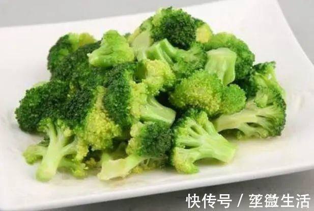 尿酸|若尿酸升高，建议“少吃3水果，少碰4蔬菜”，或许能帮你稳定尿酸