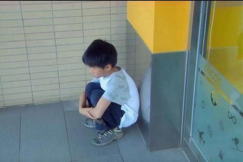 幼儿园|有种“新型冷暴力”在幼儿园蔓延,孩子独自承受,老师也无能为力