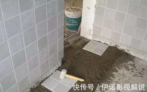 卫生间|用这种方法贴卫生间瓷砖，入住后不渗水空鼓，太聪明了！