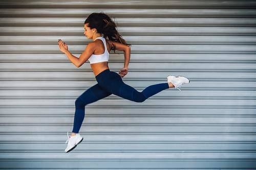 女人衰老的6个“真凶”露面了，专家：多改一个，衰老就能晚5年！