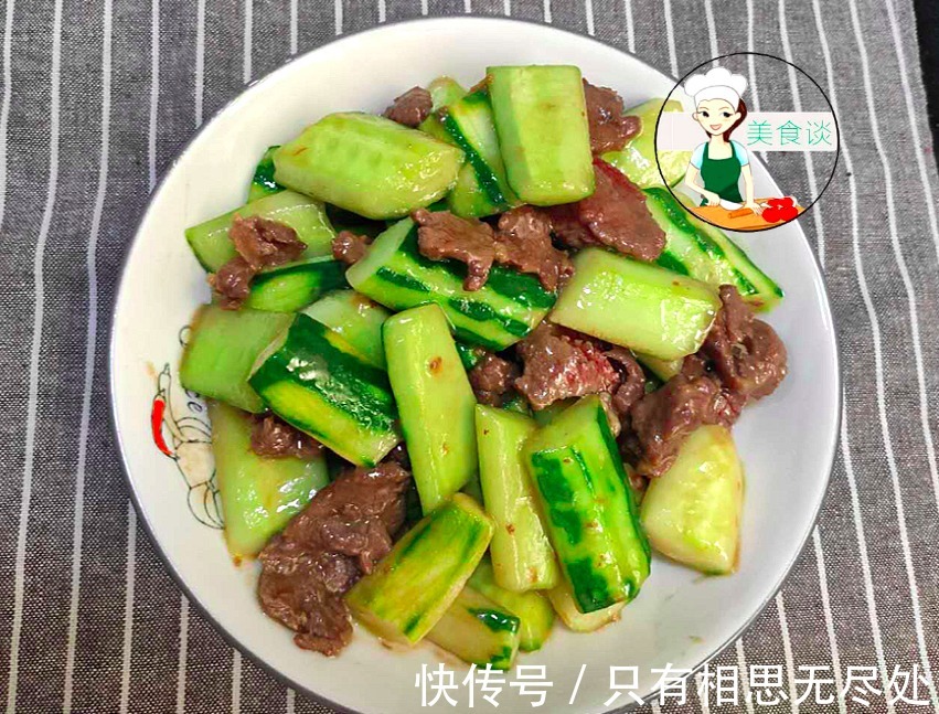 炒牛肉此做法，鲜香嫩滑，清脆爽口，比吃红烧肉强多了，简单营养