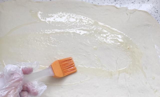 好吃的水煎花卷,拧一拧转一转煎一煎,5分钟出锅