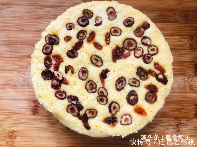 蛋糕|教你做玉米面发糕,用筷子拌一拌,上锅蒸一蒸,比蛋糕还要好吃