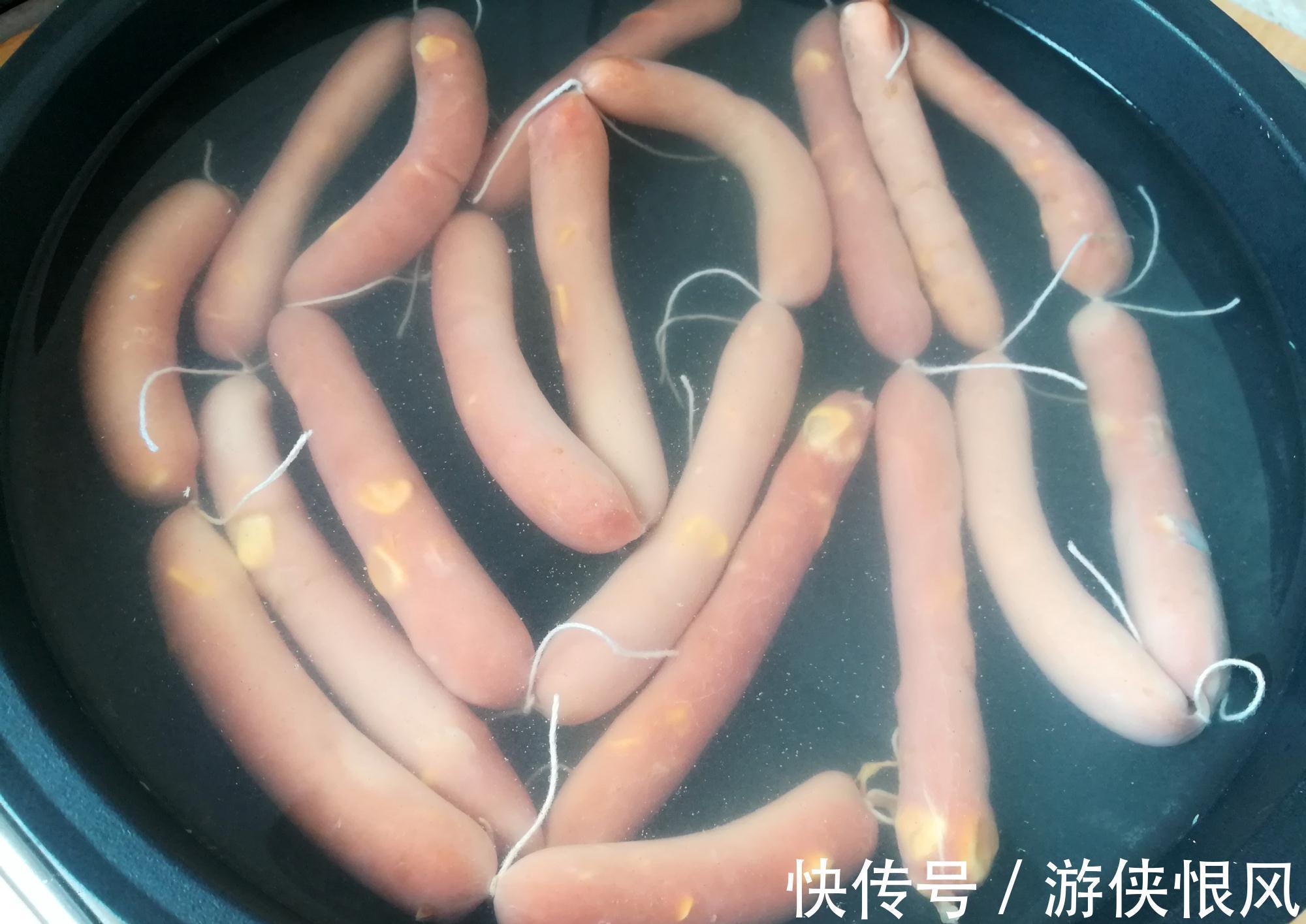 自制香肠并不难,只需1种调味料,一次就成功,孩子超爱吃