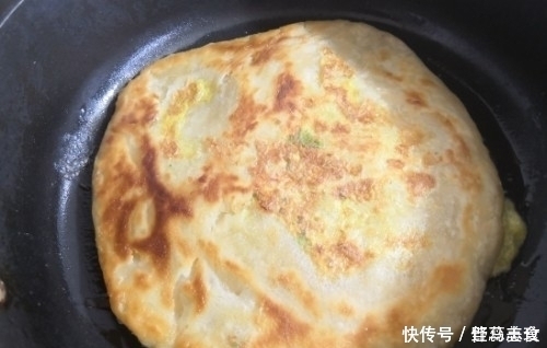 令家人着迷的早餐,鸡蛋灌饼自己做,外焦内软爱起层,一次成功