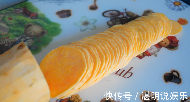 想吃红薯片不用买,教你简单做法,烤一烤就能吃,想吃多少烤多少