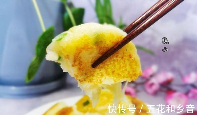土豆|农村土豆大丰收,做一款口味独特的土豆饼,软糯拉丝,真香!