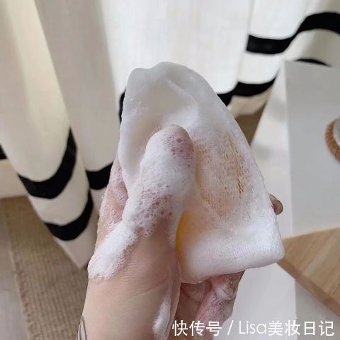 脸颊|皮法师家的它帮你轻松搞定螨虫