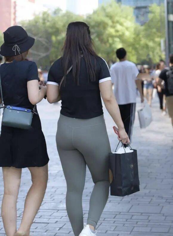 身材苗条|“大象腿”选择穿健美裤?还是免了吧,弄不好丢了夫人又折兵!