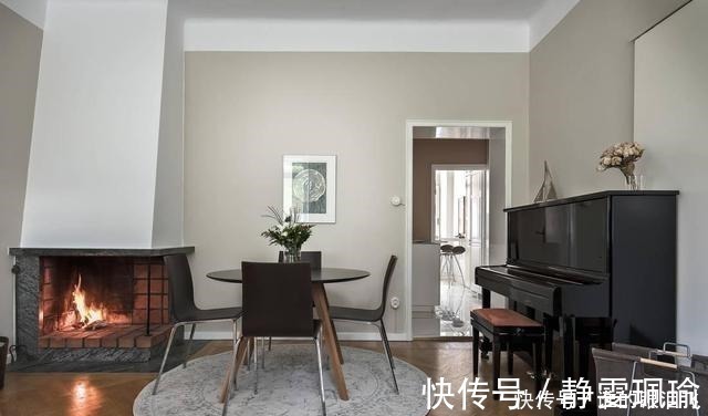 过道|她坚持不买沙发沿墙打书柜桌，比飘窗都实用！55㎡小户型太值了！
