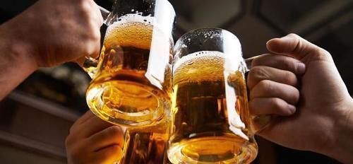 人過六十想長壽，六個習慣需堅持，堅持的越多，壽命越長