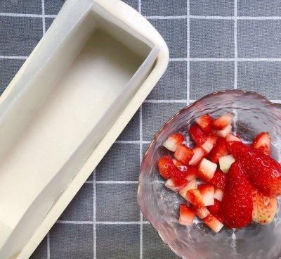 好吃不胖 草莓全麦磅蛋糕你这么做，比买的还好吃