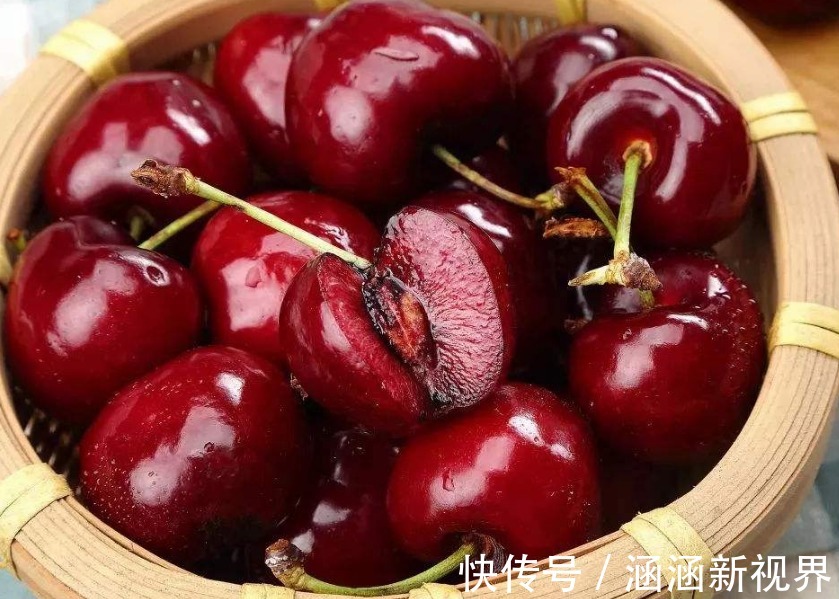 怀孕期|在怀孕期,有4种食物孕妈要常买来吃,能减轻孕吐,有益宝宝视力