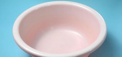 抹布又脏又油难清洗,水里加点它泡一泡,也能变得干干净净,真实用