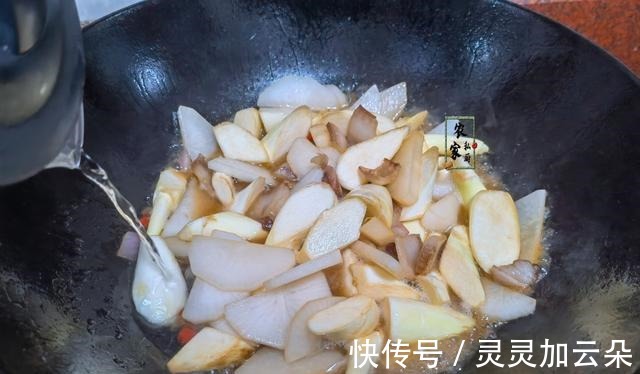 干辣椒|冬天,遇到这两“小人参”别错过,一起炒营养极高,天天吃都不腻!