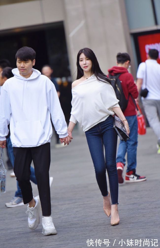 搭配|衣品不够好,就选修身牛仔裤,让你轻松应对日常穿搭