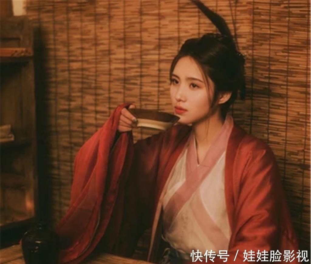 面容|她前世因面容丑陋终身未嫁,有幸重生七零,成了少将的貌美军妻!