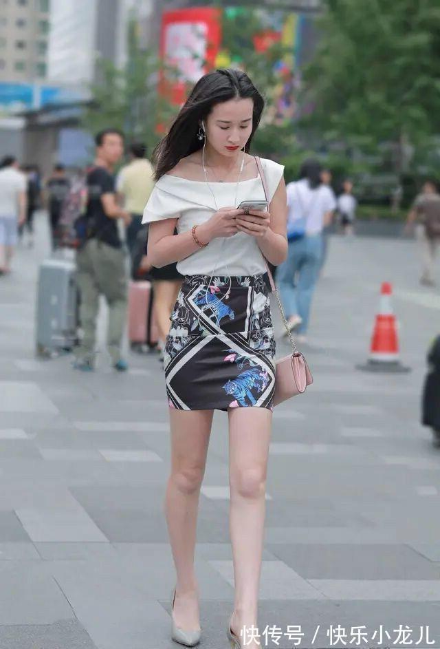 连衣裙 吊带连衣裙比较优雅,才能让造型显得优雅,更显身材