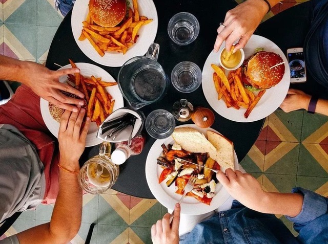 鱼肉|年龄越大,越要多吃肉医生提醒过了55岁后,2种肉不妨多吃点