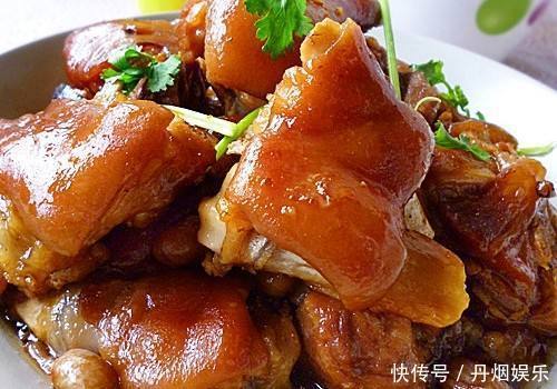 炖猪蹄时,光焯水不行,教你一招小技巧,猪蹄炖好没腥味,香喷喷