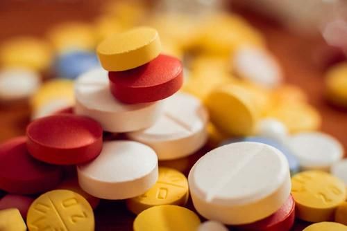  治疗|肾脏病症状有“5字决”，哪些人是高危人群？常见治疗有7类用药