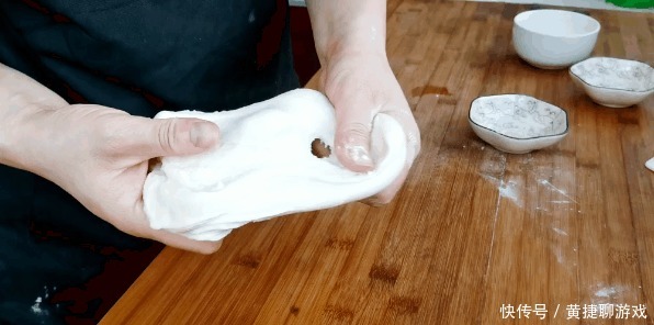 一碗面粉,1斤冬瓜,教你做皮脆馅香的老婆饼,每一口都酥到掉渣