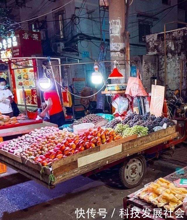 从头吃到尾的平西夜市,没有人能饿着出来!