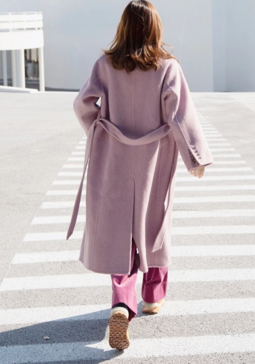 时髦 穿来穿去,还是“大衣”时髦耐看,保暖舒适又高级,适合成熟女性