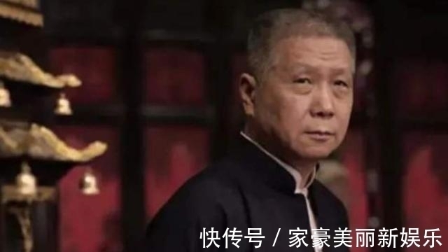 官窑瓷器#马未都:溥仪妹妹街边摆摊,我拿出一官窑瓷器,她连正眼都没看