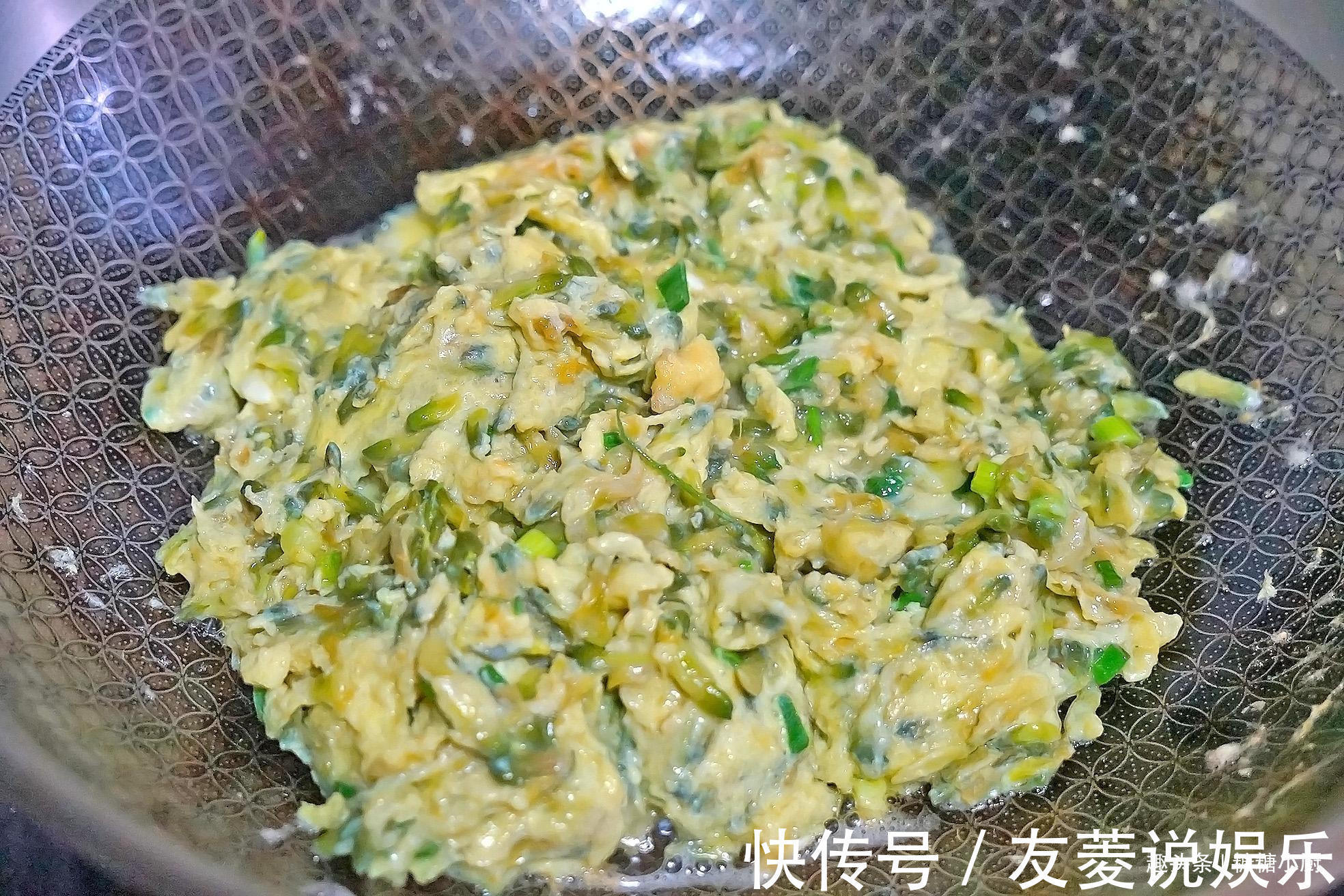 此种树花才3块钱1斤，比香椿更实惠更美味，炒鸡蛋，全家都爱吃