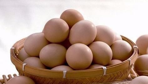 鸡蛋营养大比拼，本鸡蛋、乌鸡蛋、红皮蛋……最佳选择其实是这种