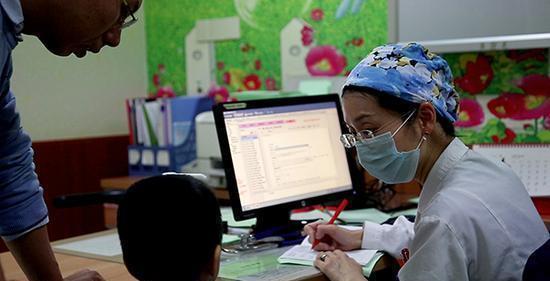 生长发育|12岁男孩身高“不长反降”,医生:年龄这么小,一事怎能天天做