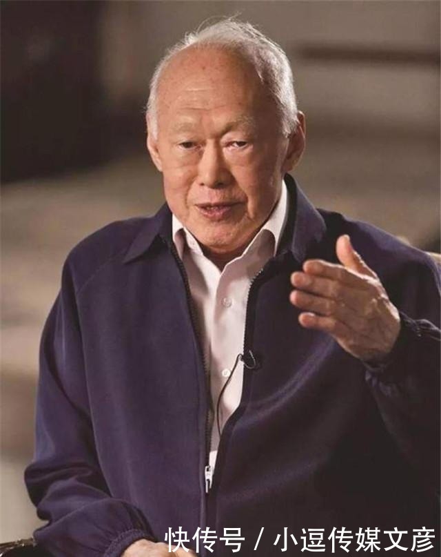 我国|我国推广简体字后,新加坡为何迅速推广,李光耀到底在下什么大棋