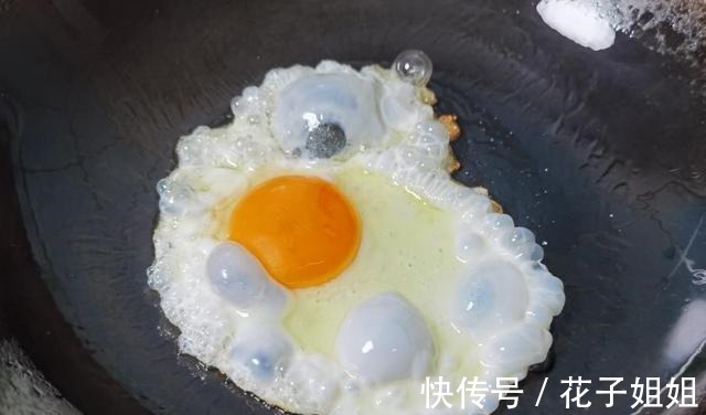 土鸡蛋|吃鸡蛋的4个误区，很多人都吃错了，我也是才知道，告诉家人朋友！