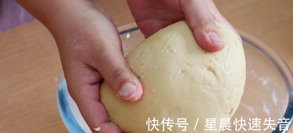 蜜三刀的做法太简单啦！酥香不齁嗓子，自己做无添加，越吃越香哦！