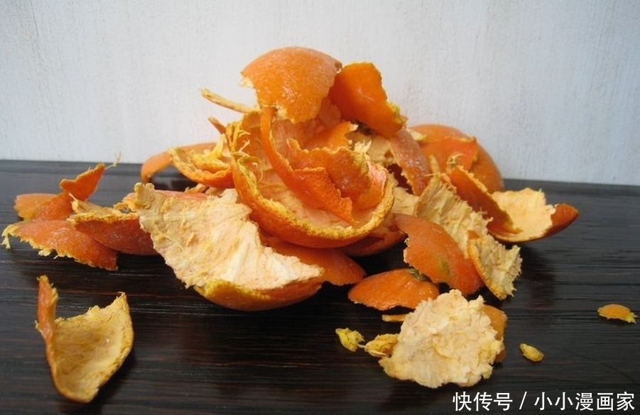 橘子皮别扔了,每天床头柜放2片,7天后皮肤越来越细腻