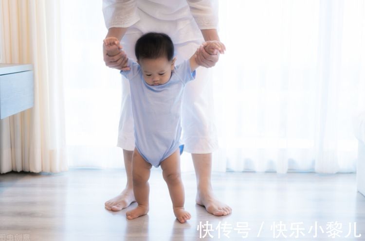 孩子|宝宝在周岁前,大运动发育会经历“分水岭”,家长要提前做好准备