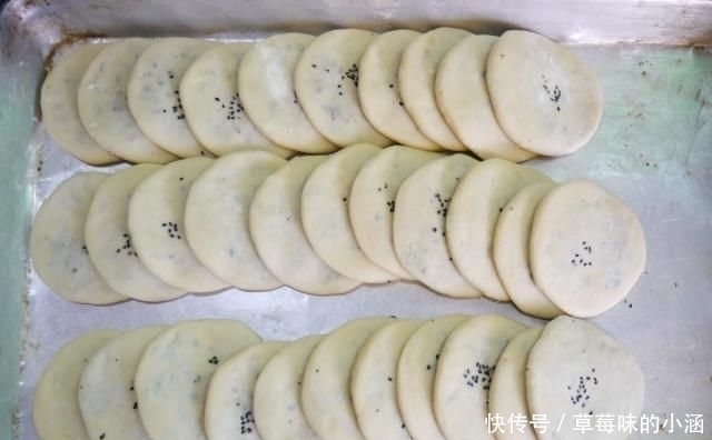 制作|绿豆饼是常见的食物,你知道哪里最正宗吗
