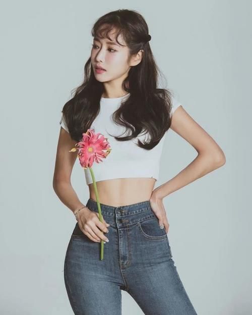 大长腿|“100万粉丝”的健身女神，身材果然不一般...