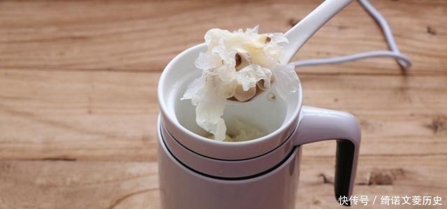 天然褪黑素|三伏天,女人常吃“天然褪黑素”,睡得香皮肤白,美到人人夸